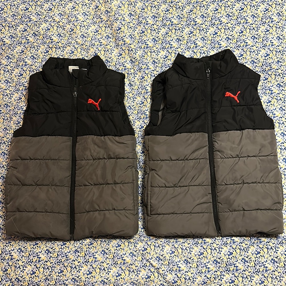 2 Puma XS 5/6 vest for twins
